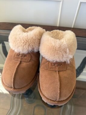 UGG Women's Coquette Slipper Chestnut Sheepskin Slip-On Like-New Excellent, US 9